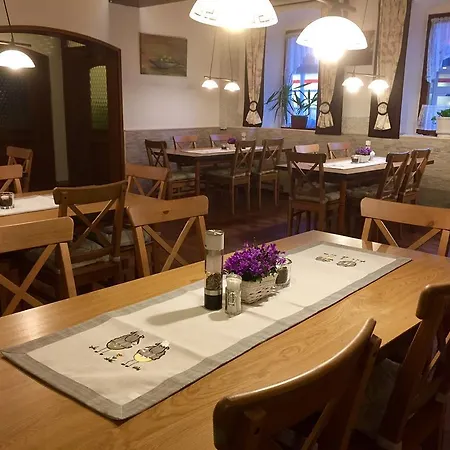 Herberg Nickels & Dimes & Restaurant Werneck